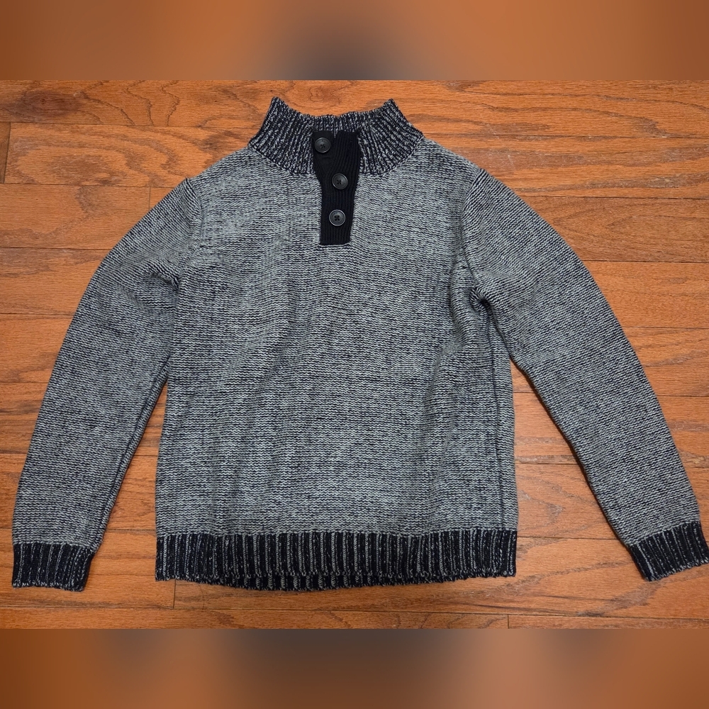 Ruum Black and Gray Turtleneck Sweater